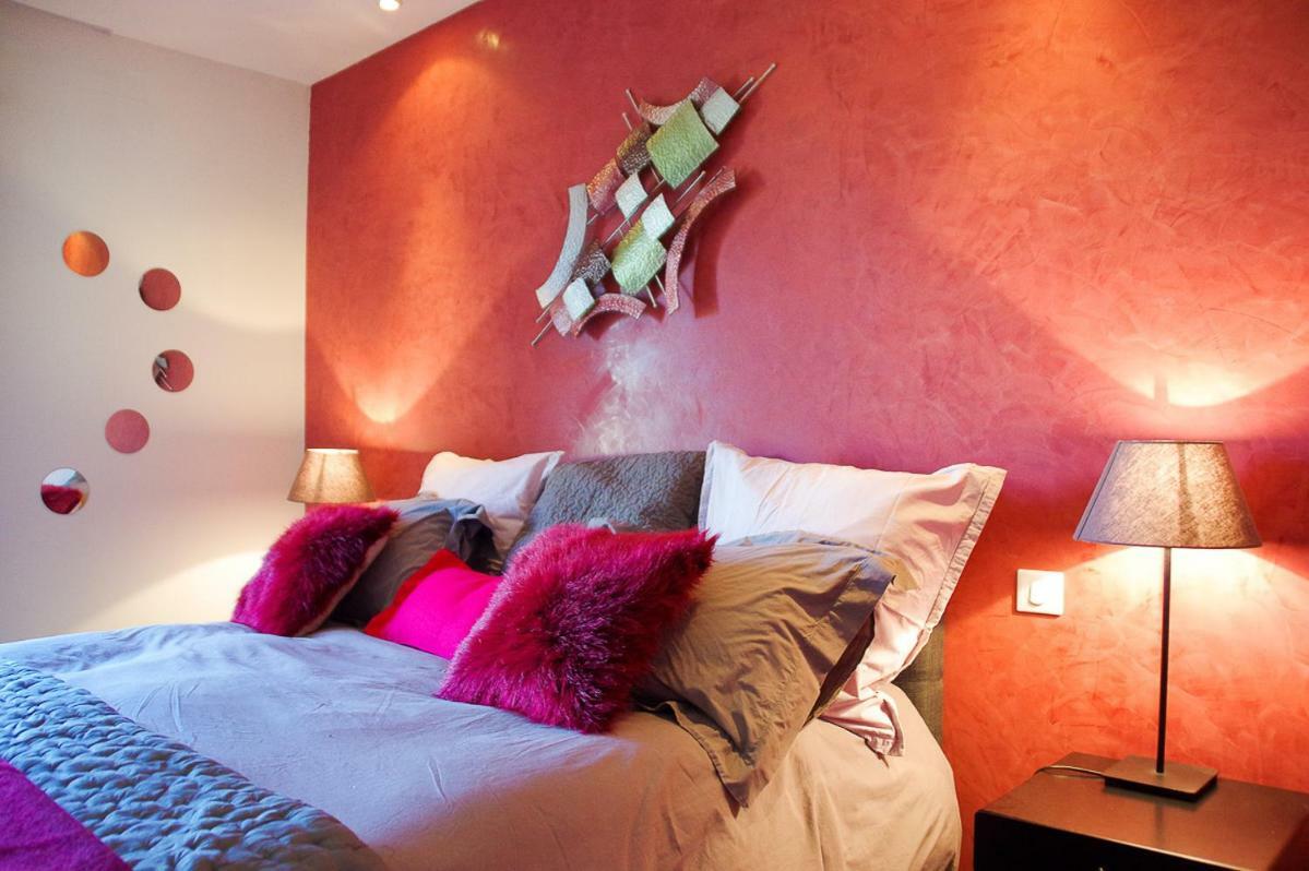 Guest House Domaine Des Grouilleres Saint-Clair-du-Rhone Exterior photo